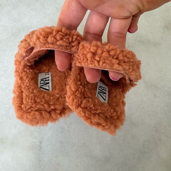 ZARA TODDLER GIRL SHOES SIZE 22 - Picture 2 of 4